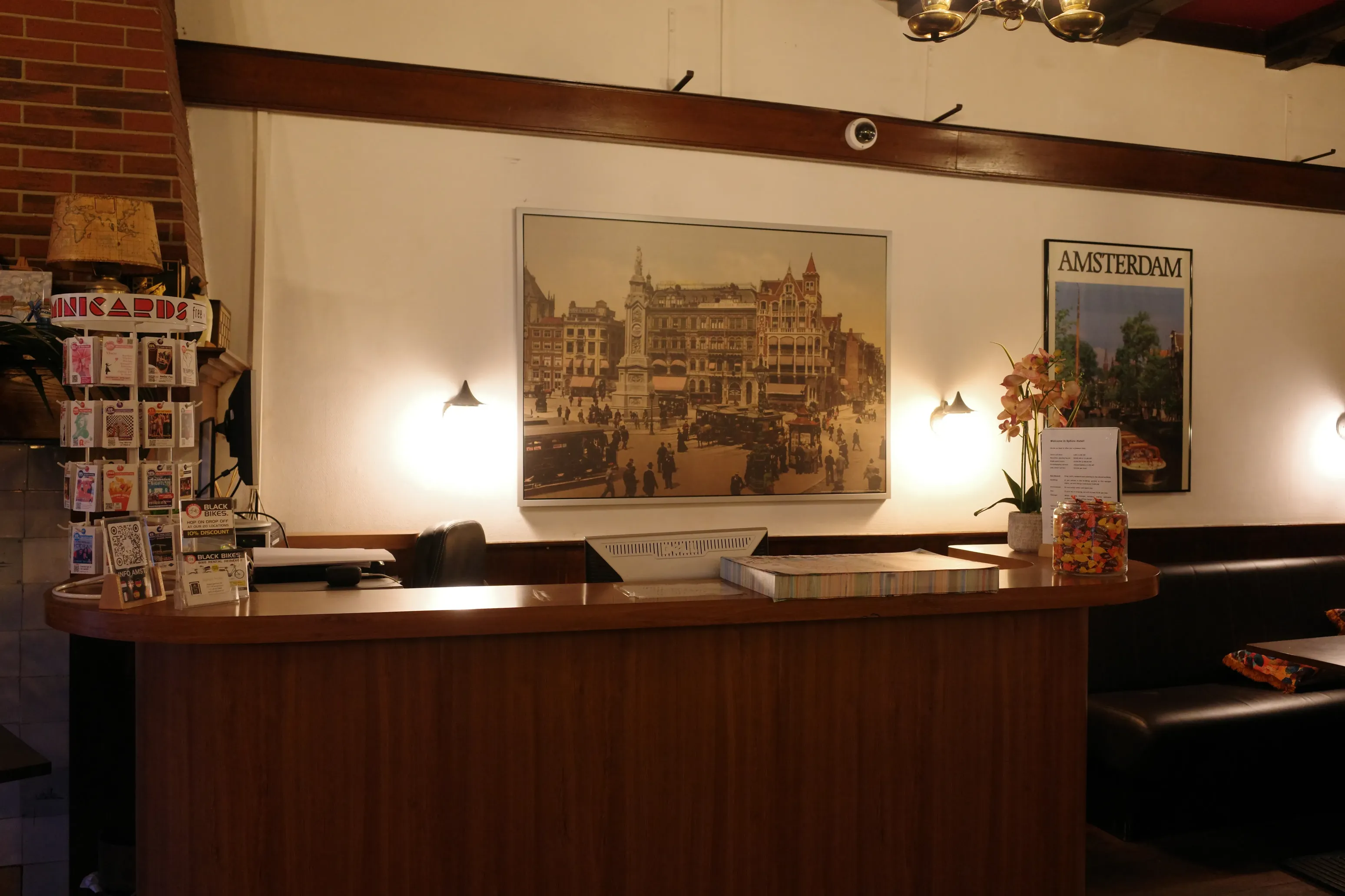 Hotel Lobby