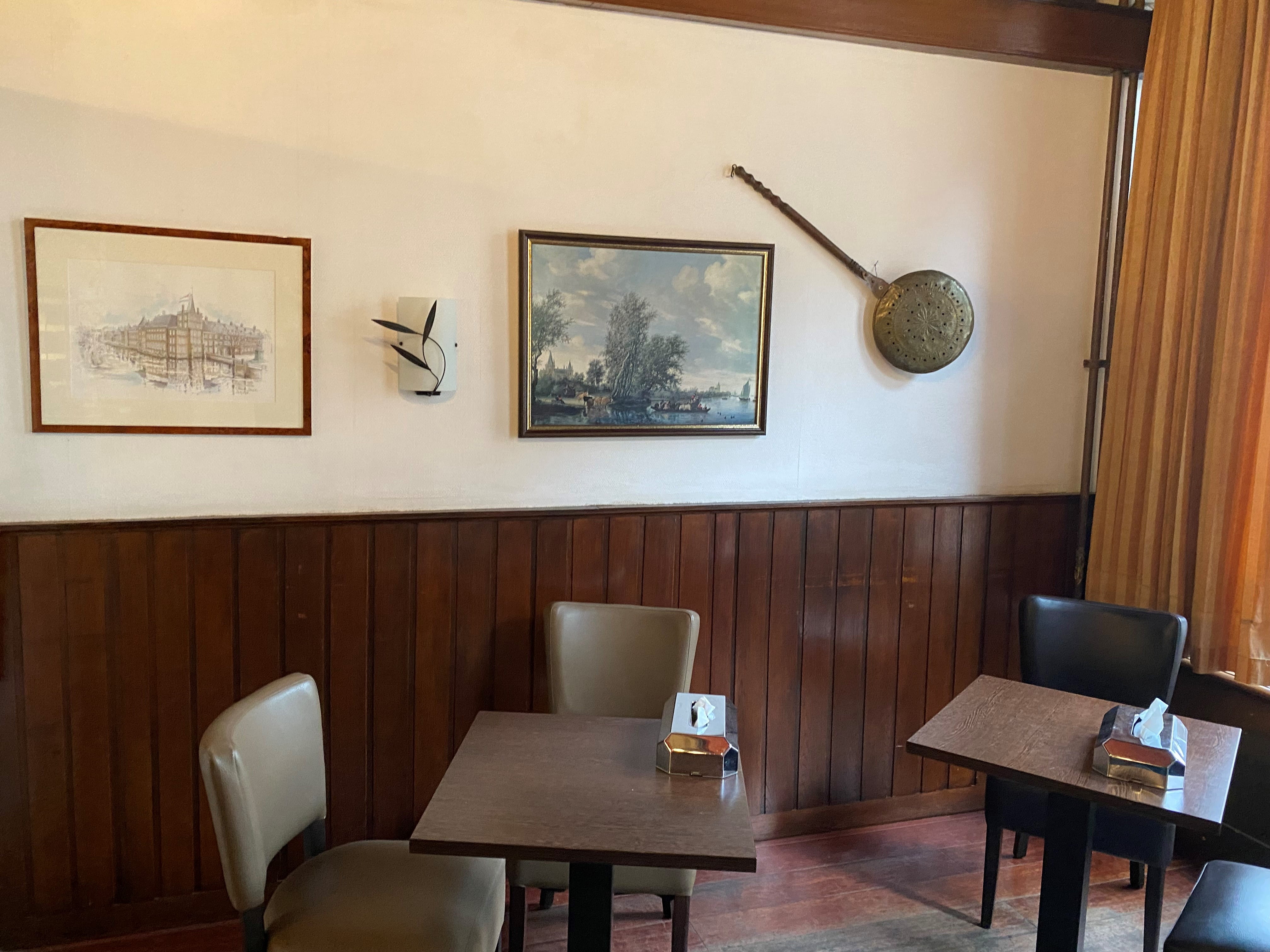 Hotel Dining Lounge