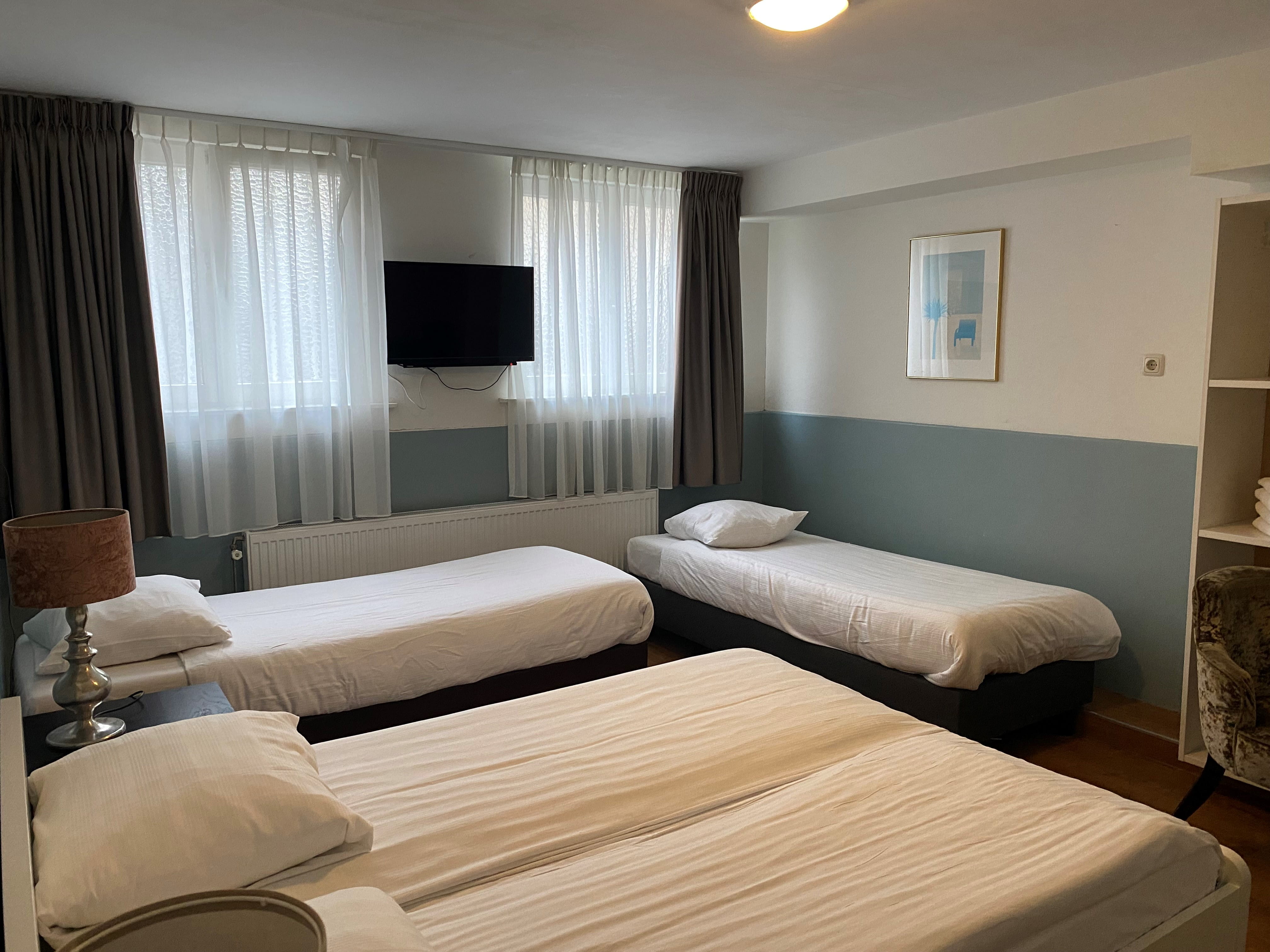 Quad Room